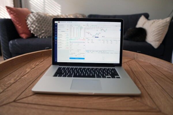 How to Set Up MT4 for a Smooth Trading Experience